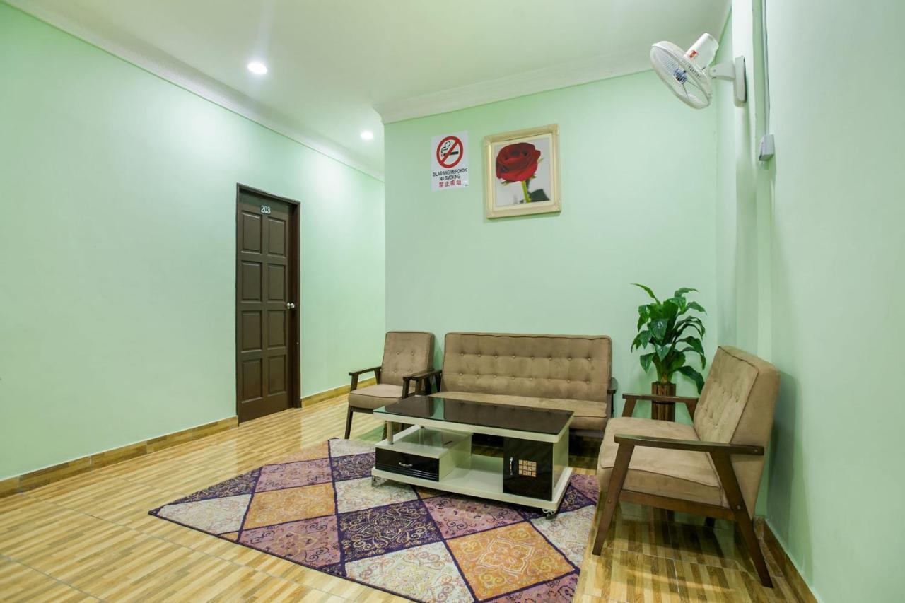 Oyo 89712 Grand Inn Semporna Dış mekan fotoğraf
