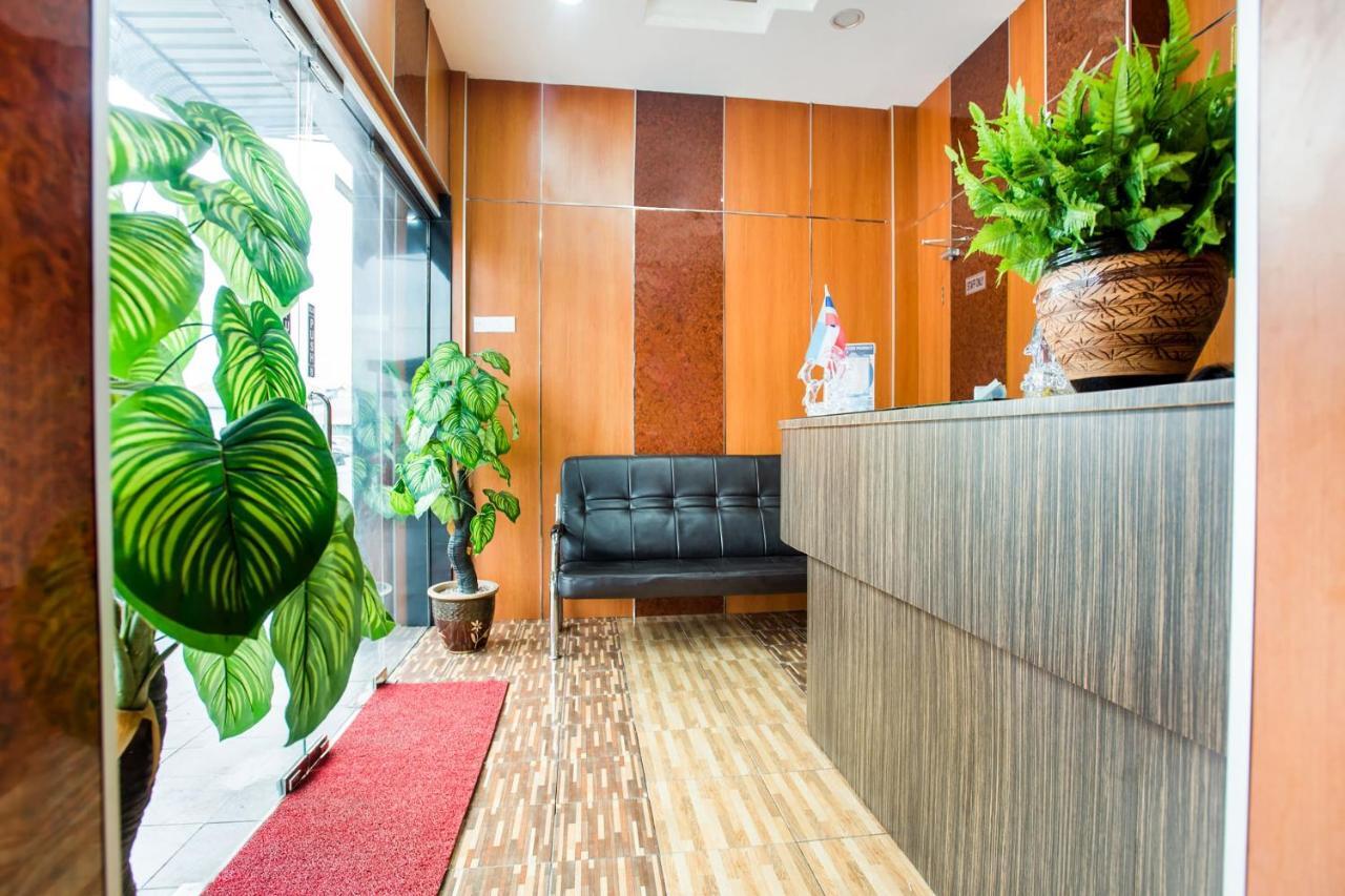 Oyo 89712 Grand Inn Semporna Dış mekan fotoğraf